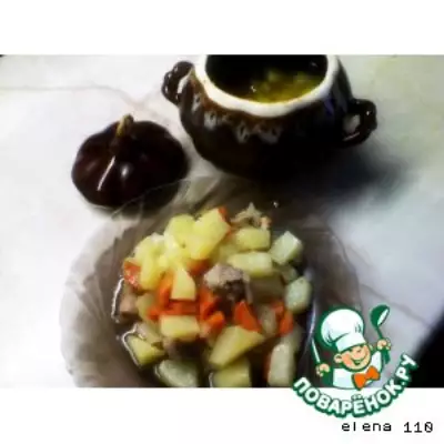 Жаркое из индейки с овощами в горшочке