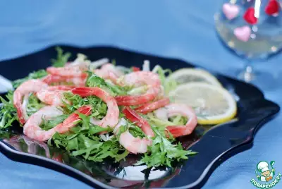 Салат из морепродуктов с руколой