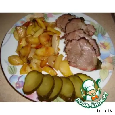 Свинина, запеченная с картофелем и луком