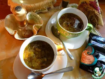 Чечевичный суп с вялеными шампиньонами