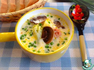 Сырный суп с грибами и овощами