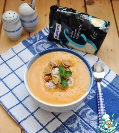 Суп-пюре с тыквой и фрикадельками