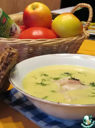 Картофельный суп-пюре с копченой форелью