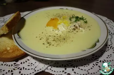 Крем-суп с яйцом пашот