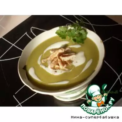 Суп-пюре из зеленого гороха