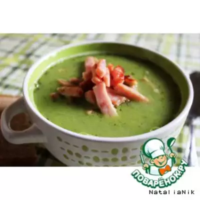 Суп с зелeным горошком и ветчиной