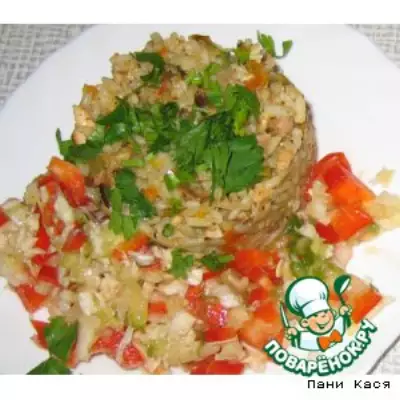 Рис с овощами и куриным соусом