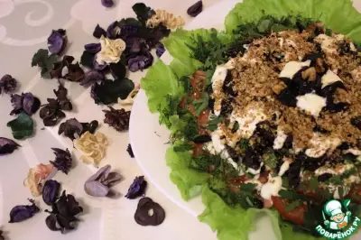 Рецепт салата на новый год в форме Тигра с ветчиной и черносливом