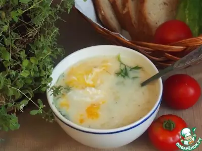 Белый суп с яйцом-пашот