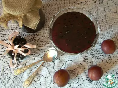 Варенье из черноплодной рябины (аронии) со сливами