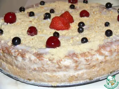 Бисквитный торт со сливочно-белковым кремом
