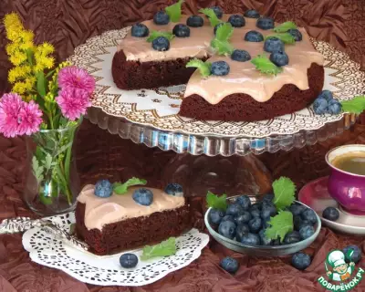 Шоколадный торт с сыром и голубикой
