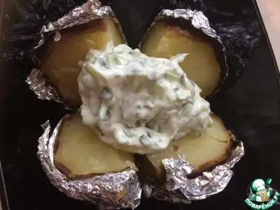 Запеченный картофель с соусом "Тар-Тар"