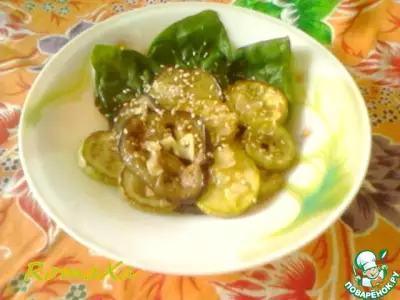 Теплый салат из баклажанов и кабачков с карри