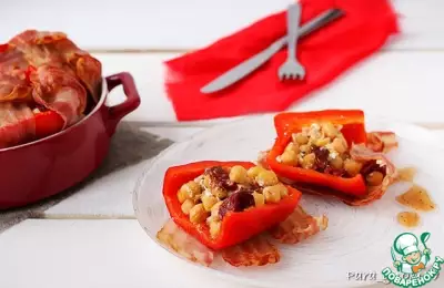 Сладкий перец с нутом и вялеными томатами