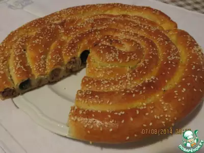 Спиральный пирог с начинкой