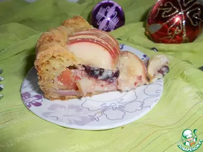 Яблочной пирог с вяленой вишней