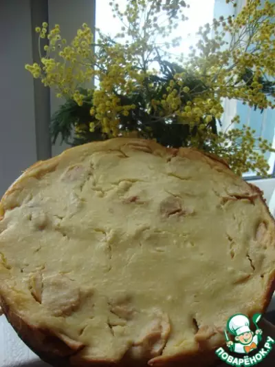 Яблочный пирог с творожной заливкой