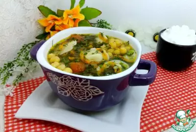 Щавелевый суп с нутом и пельменями
