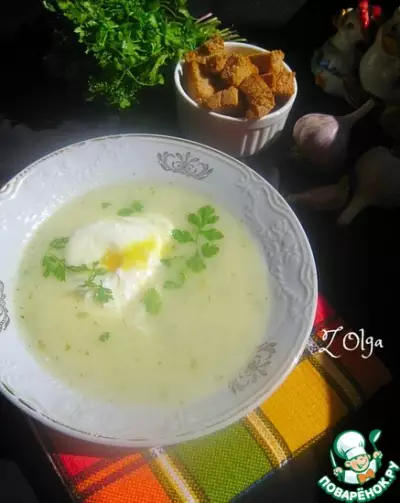 Картофельно-чесночный суп с кинзой