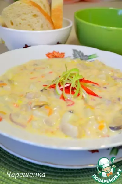 Густой сливочный суп из рыбного ассорти и морепродуктов