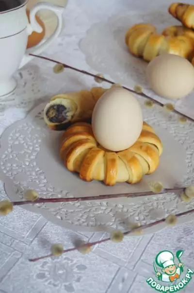 Пасхальные булочки-подставки для яиц "Маковая роса"