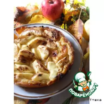 Яблочный пирог с карамельно-сливочной заливкой
