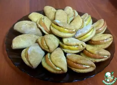 Творожное печенье с яблоком
