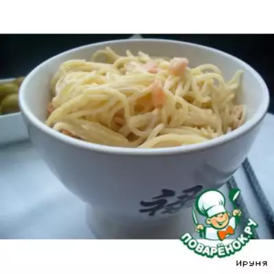 Спагетти с креветками в сливочно-винном соусе