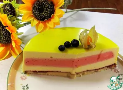 Торт "Лимонно-клубничный"