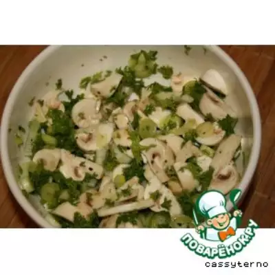 Салат из шампиньонов с зеленым луком