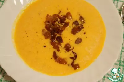 Тыквенный суп с беконом и кукурузой