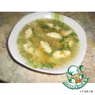 Суп с клeцками из манной крупы