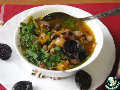 Суп с фасолью и черносливом