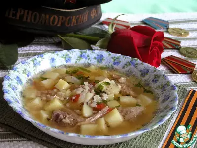 Суп из свинины с зеленой гречкой и томатами
