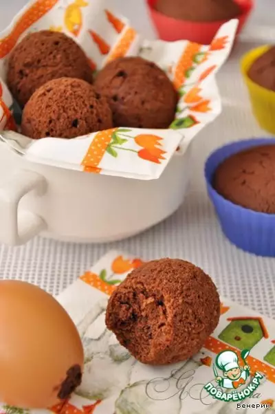 Шоколадные кексы «Пасхальные яйца» в яичной скорлупе