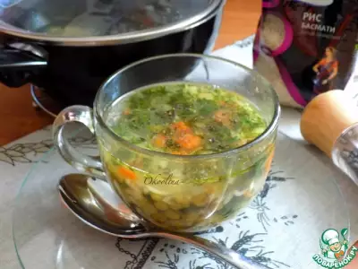 Рисовый суп с зелёным горошком