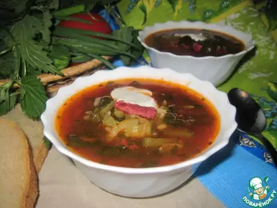 Томатный суп с рисом и крапивой