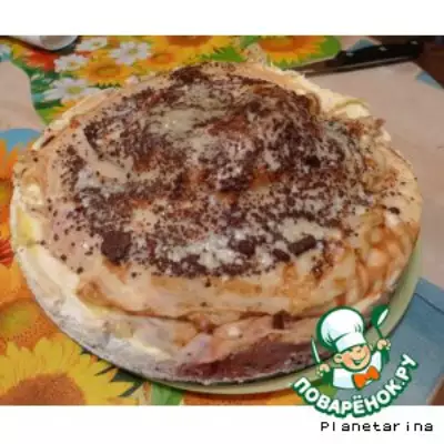 Торт Блинная гора с яблоками и творожным кремом