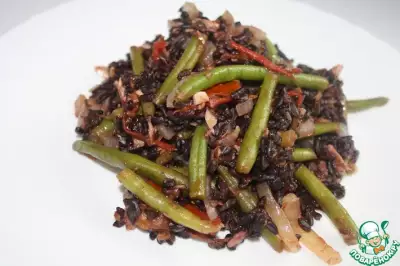 Тушеный рис с тунцом и овощами