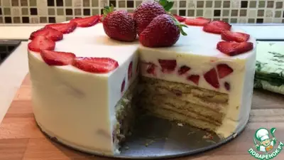 Клубничный торт с суфле без выпекания