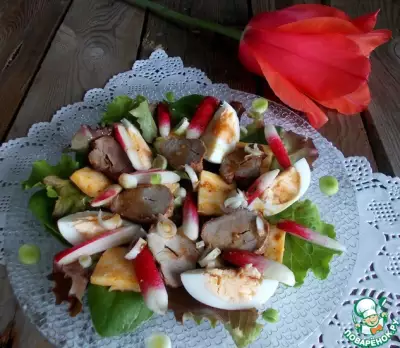 Летний салат с редисом и мясом