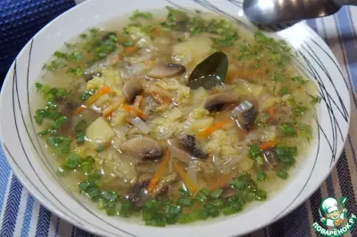 Суп с пекинской капустой и шампиньонами