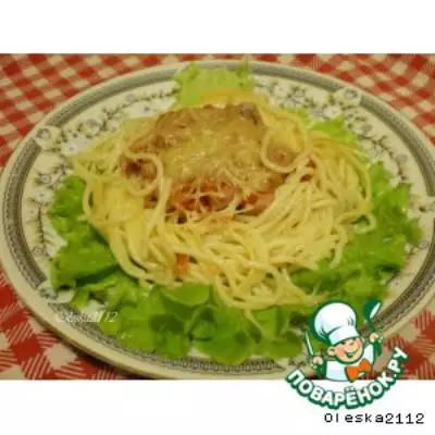 Гнездышки из спагетти с ветчиной и сыром