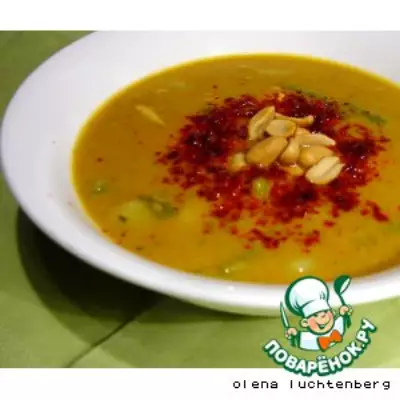 Арахисовый суп с овощами и курицей