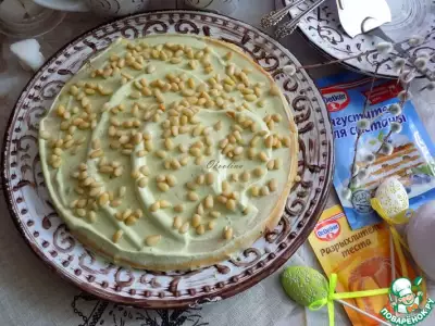 Блинный пирог с кремом из авокадо