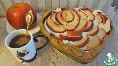 Пирог яблочный с брусникой "Провожаем осень"