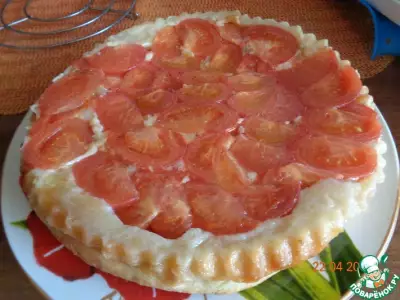 Перевернутый томатно-луковый пирог