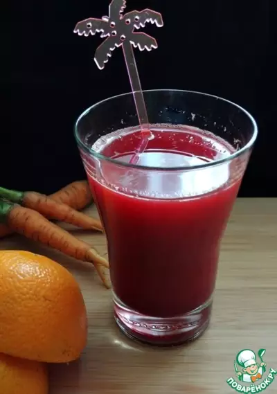 Апельсиново-морковный сок со свекольным льдом