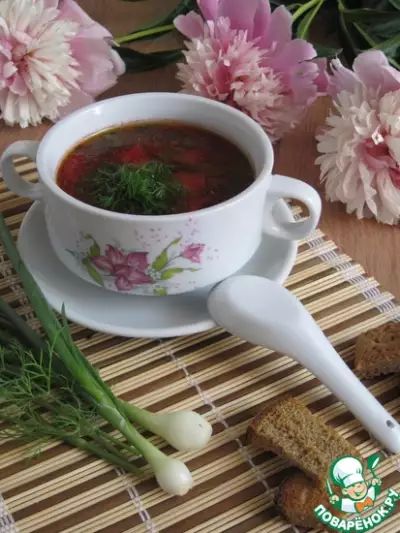 Суп со свекольной ботвой и фасолью